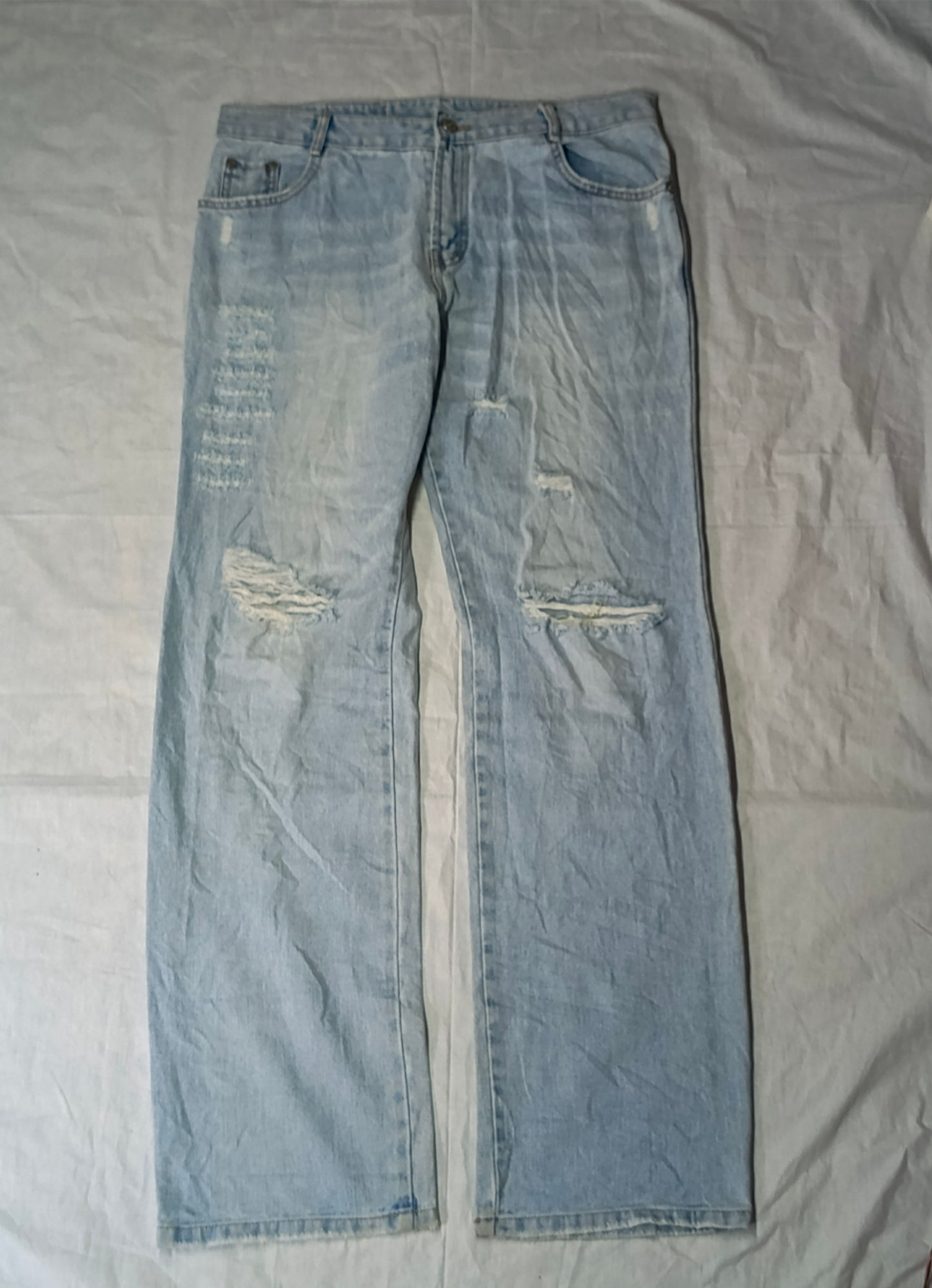 Damage baggy jeans