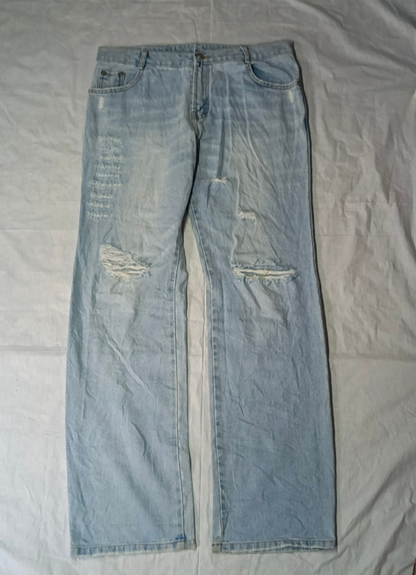 Damage baggy jeans