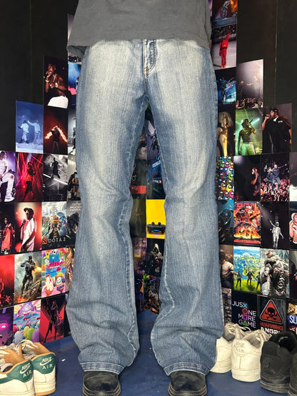 Bootcut jeans